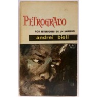 PETROGRADO los estertores...