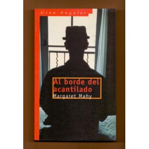 AL BORDE DEL ACANTILADO