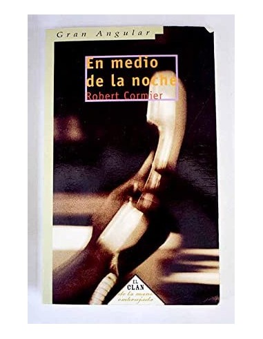 EN MEDIO DE LA NOCHE